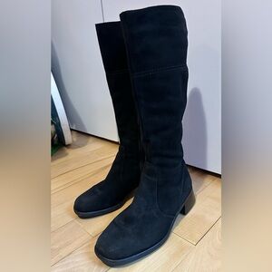 La Canadienne Black Suede Knee-High Waterproof Boots